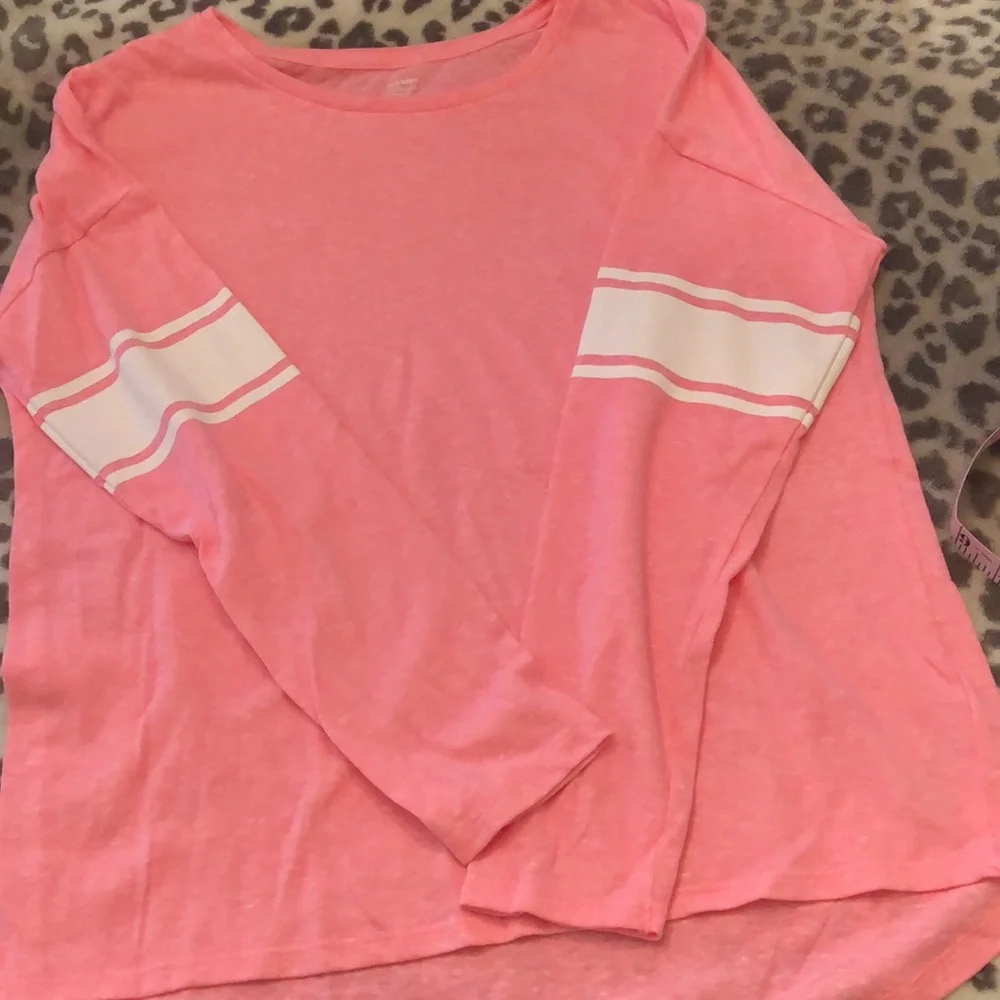 NWOT Old Navy Relaxed Fit Long Sleeve Tee Size XL 14 Pink